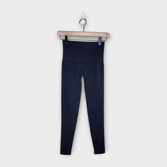 Assets by Spanx Black Compression Slimming Leggings Women's Size Small - Picture 1 of 4